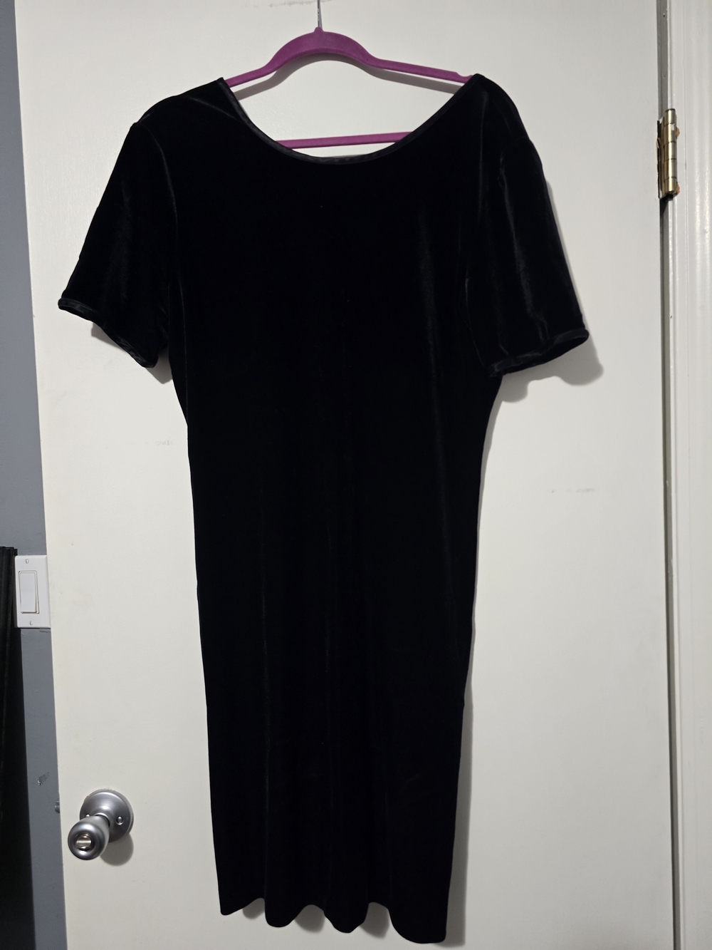 Nina Piccalino Black Velvet Midi Dress